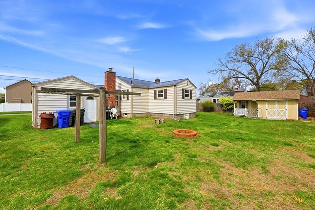11 Judith St, Springfield, MA 01118