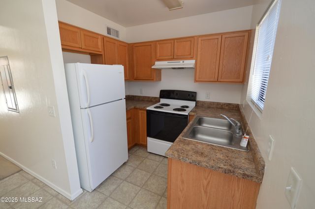 4327 E Bellevue St Unit 3102, Tucson, AZ 85712