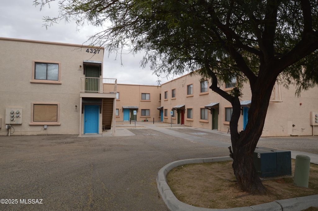 4327 E Bellevue St Unit 3102, Tucson, AZ 85712