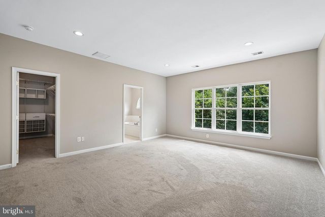 9046 ROARING SPRING LOOP, Bristow, VA 20136