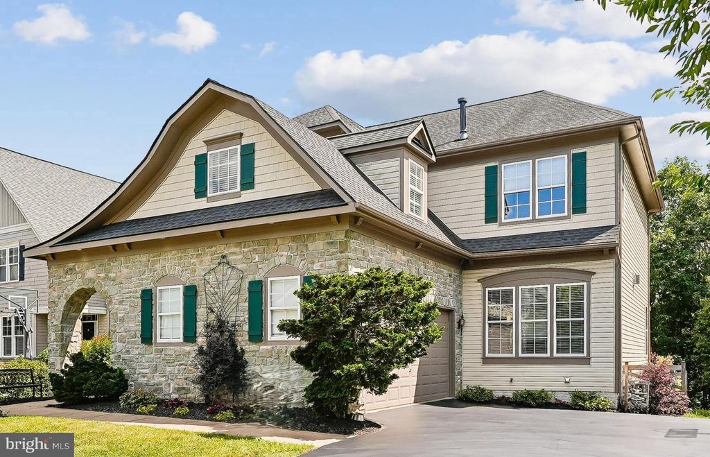 9046 ROARING SPRING LOOP, Bristow, VA 20136