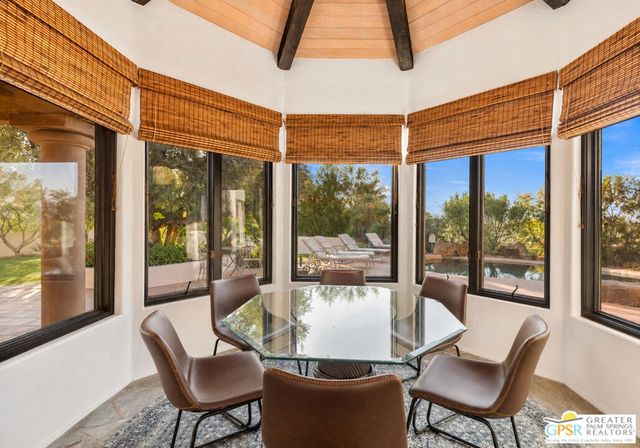 2300 S Bisnaga Avenue, Palm Springs, CA 92264