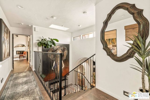 2300 S Bisnaga Avenue, Palm Springs, CA 92264