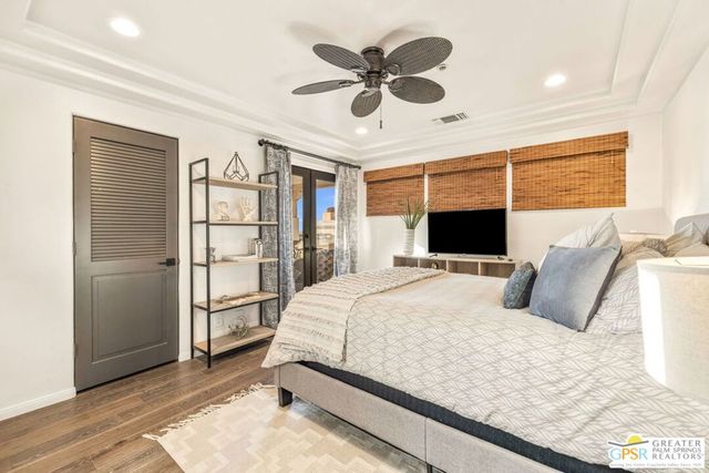 2300 S Bisnaga Avenue, Palm Springs, CA 92264