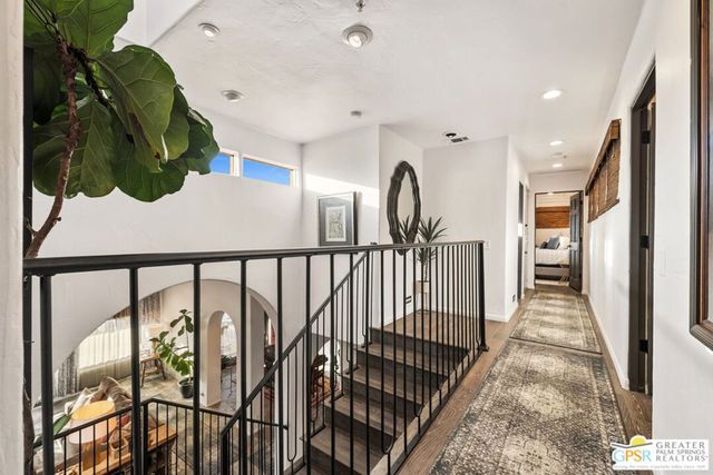 2300 S Bisnaga Avenue, Palm Springs, CA 92264