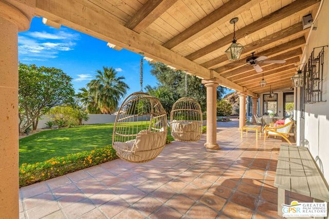2300 S Bisnaga Avenue, Palm Springs, CA 92264