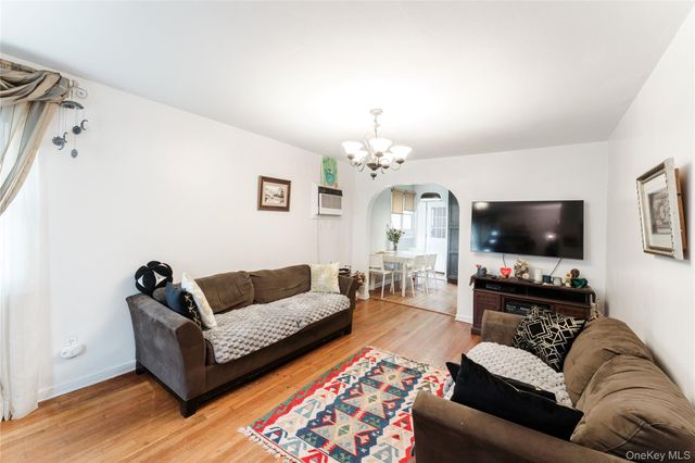 69-62 199th Street, Fresh Meadows, NY 11365