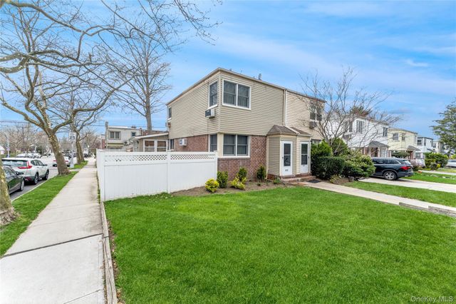 69-62 199th Street, Fresh Meadows, NY 11365