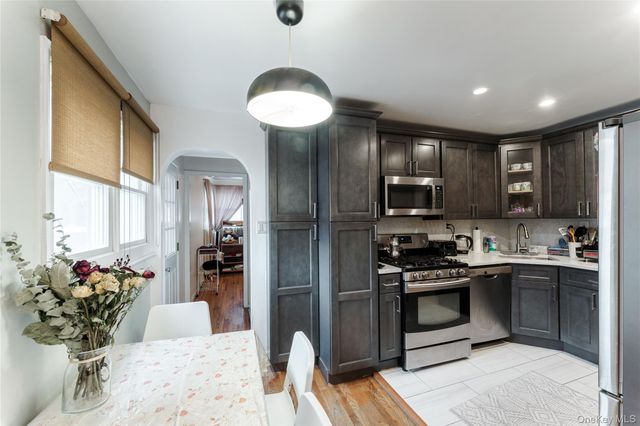 69-62 199th Street, Fresh Meadows, NY 11365