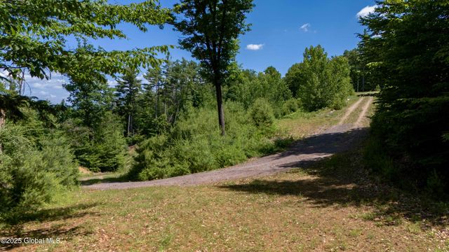 2 Wills Way, Edinburg, NY 12134