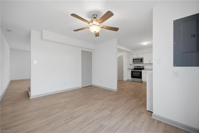 1006 Bowe PL, Norfolk, VA 23504