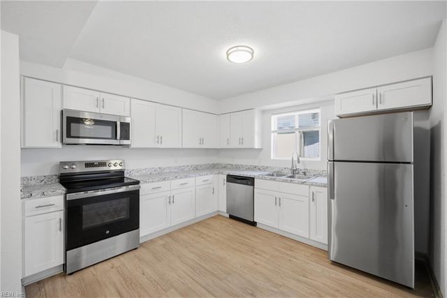 1006 Bowe PL, Norfolk, VA 23504