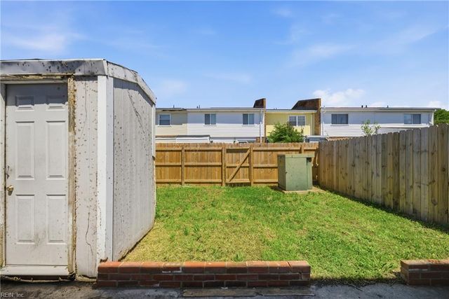 1006 Bowe PL, Norfolk, VA 23504