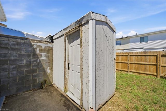 1006 Bowe PL, Norfolk, VA 23504
