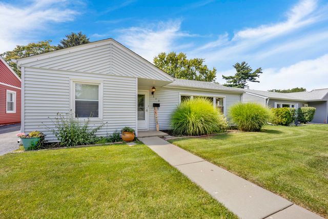 340 S Lodge Lane, Lombard, IL 60148