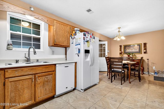 1305 Williamsburg Dr, Elizabethtown, KY 42701