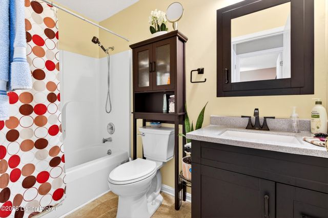 1305 Williamsburg Dr, Elizabethtown, KY 42701