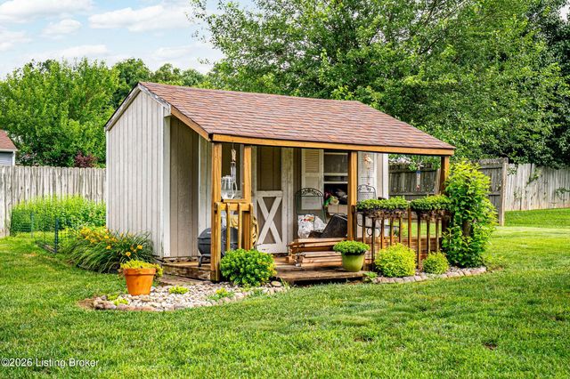 1305 Williamsburg Dr, Elizabethtown, KY 42701