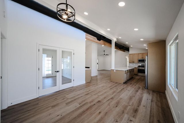 3001 W Mercer Lane, Phoenix, AZ 85029