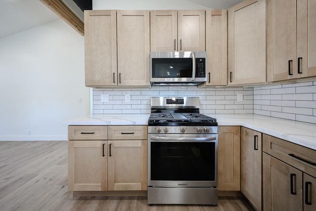 3001 W Mercer Lane, Phoenix, AZ 85029
