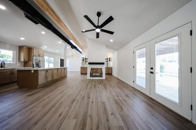 3001 W Mercer Lane, Phoenix, AZ 85029