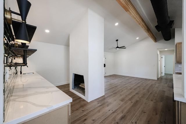 3001 W Mercer Lane, Phoenix, AZ 85029