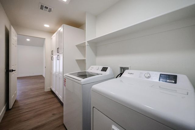 3001 W Mercer Lane, Phoenix, AZ 85029