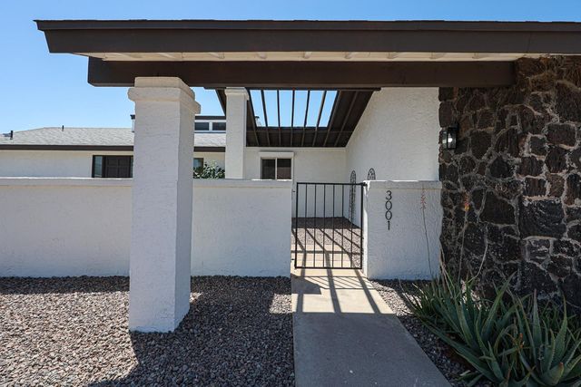 3001 W Mercer Lane, Phoenix, AZ 85029