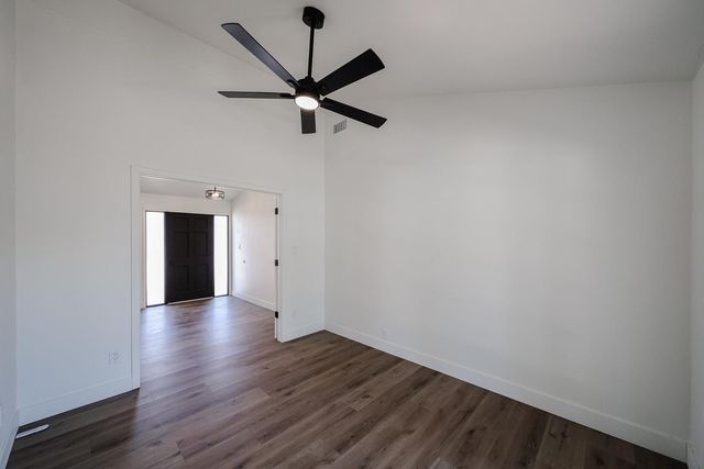 3001 W Mercer Lane, Phoenix, AZ 85029