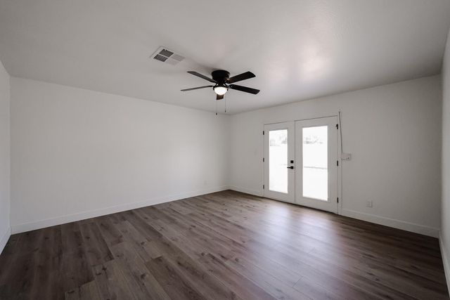 3001 W Mercer Lane, Phoenix, AZ 85029