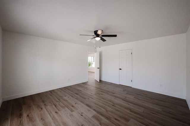 3001 W Mercer Lane, Phoenix, AZ 85029