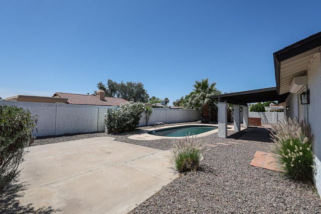 3001 W Mercer Lane, Phoenix, AZ 85029