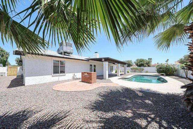 3001 W Mercer Lane, Phoenix, AZ 85029