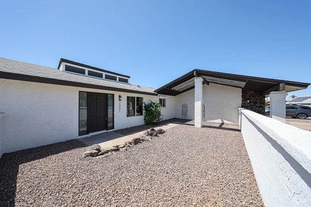 3001 W Mercer Lane, Phoenix, AZ 85029