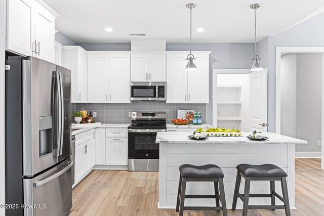 3251 Island Drive SE, Bolivia, NC 28422