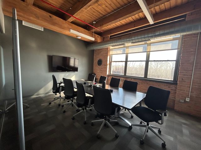 700 N Sacramento Boulevard 251, Chicago, IL 60612