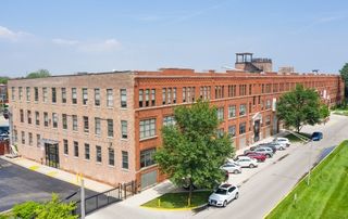 700 N Sacramento Boulevard 251, Chicago, IL 60612