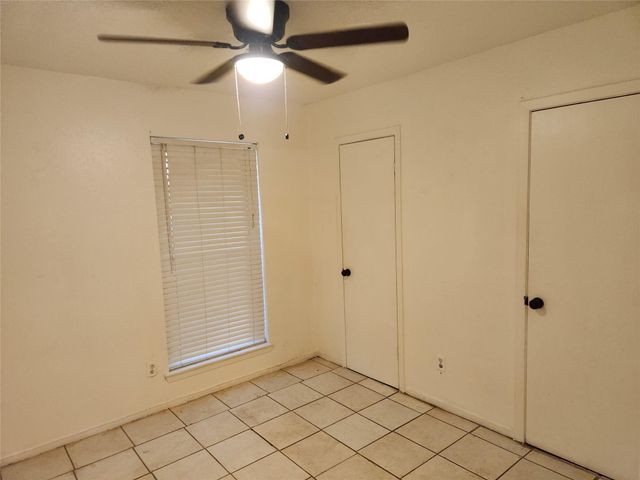 1205 Elm Street, Alvin, TX 77511