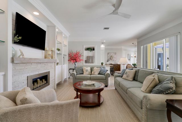 511 Sweet Bay Circle, Jupiter, FL 33458