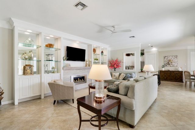 511 Sweet Bay Circle, Jupiter, FL 33458