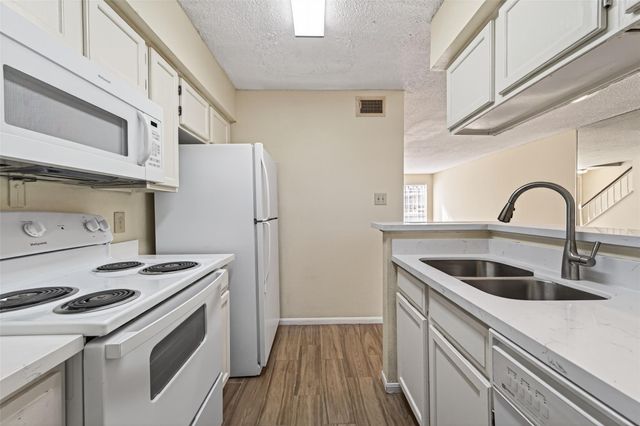 3100 Jeanetta Street 1004, Houston, TX 77063