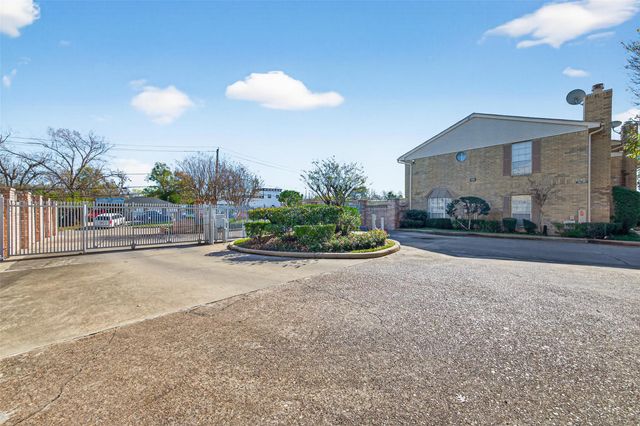 3100 Jeanetta Street 1004, Houston, TX 77063