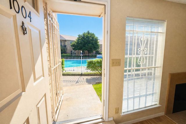 3100 Jeanetta Street 1004, Houston, TX 77063