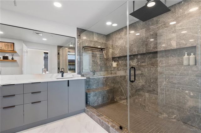 700 Park Regency NE Place 1503, Atlanta, GA 30326