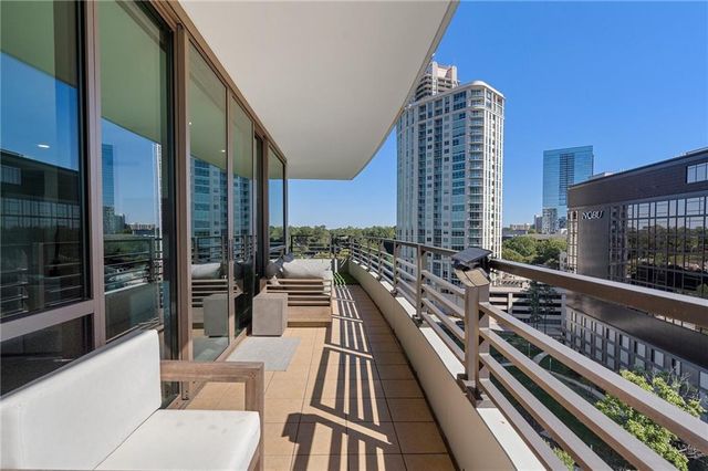700 Park Regency NE Place 1503, Atlanta, GA 30326