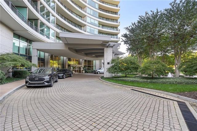 700 Park Regency NE Place 1503, Atlanta, GA 30326
