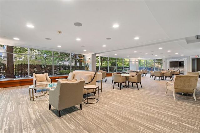 700 Park Regency NE Place 1503, Atlanta, GA 30326