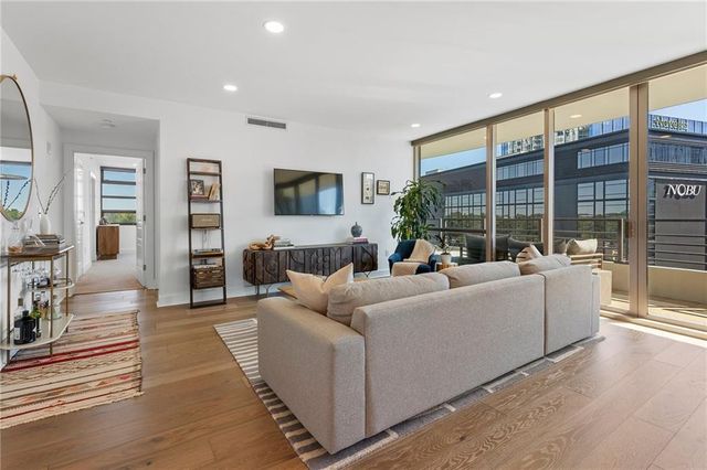 700 Park Regency NE Place 1503, Atlanta, GA 30326