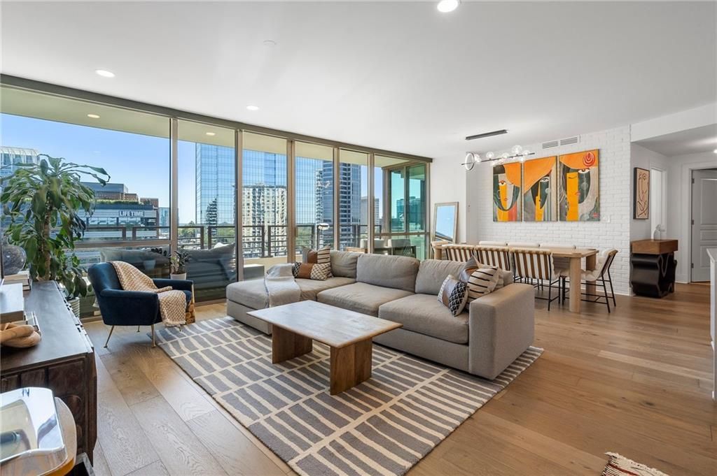 700 Park Regency NE Place 1503, Atlanta, GA 30326