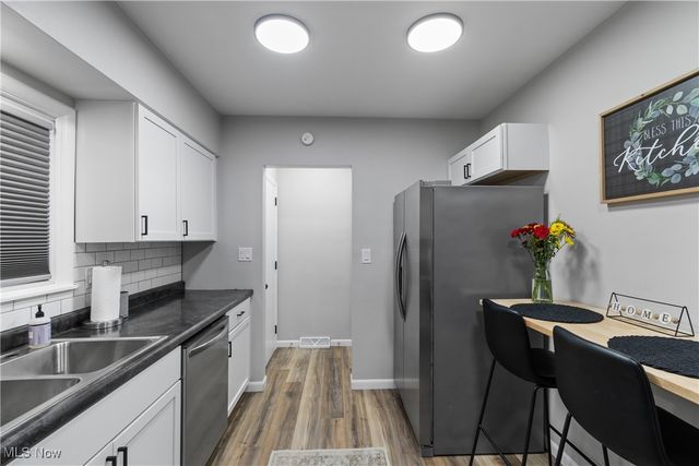 6 5th Street NE, Barberton, OH 44203